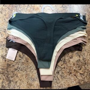 Set of Seamless Thong Panties